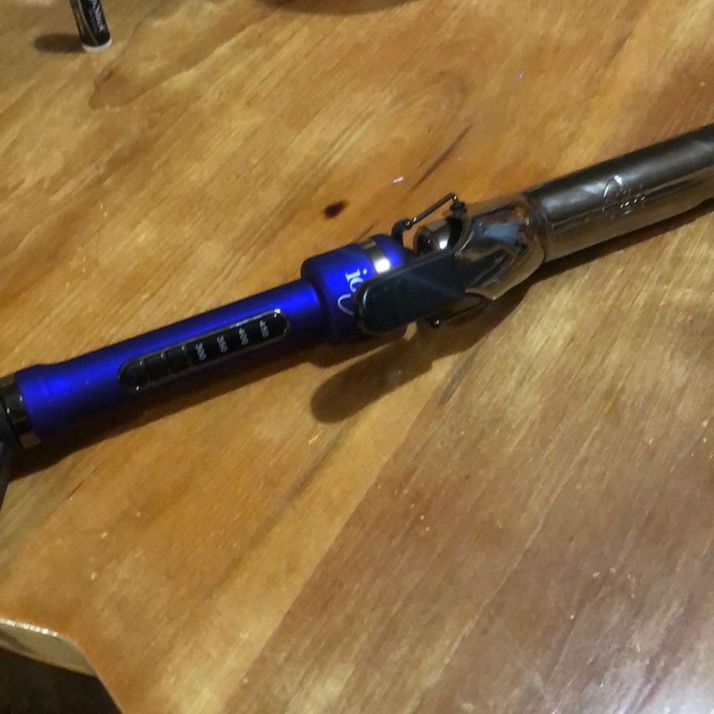 Ion titanium 1 “ curling iron